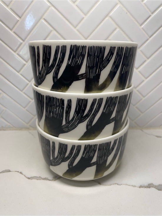 Marimekko Other - Marimekko Oiva Saapaivakirja 3pc Black and White Tree Motif 5in Ceramic Bowls